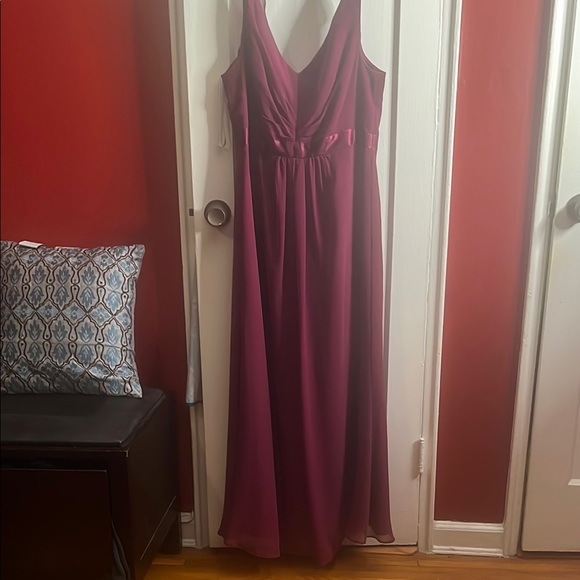 Elegant Plum Evening Gown - Picture 1 of 4